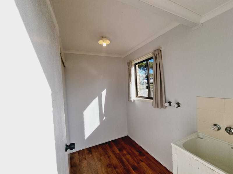 2 Valiant Court, Clinton  QLD  4680