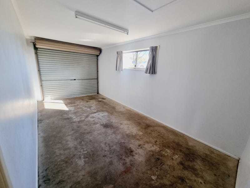 2 Valiant Court, Clinton  QLD  4680