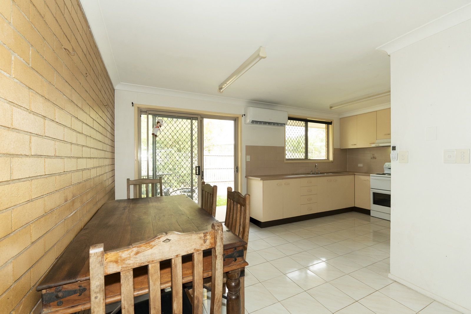 2/21 Kinghorn Street, Kalkie  QLD  4670