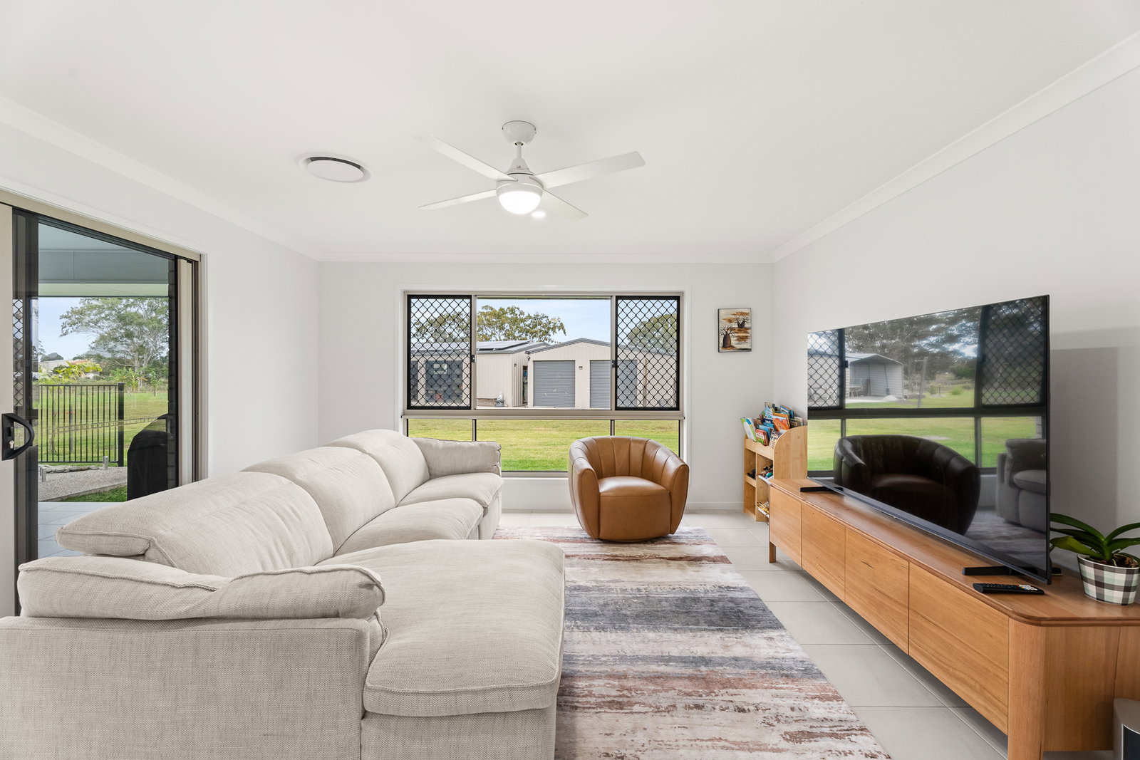 10 Phoenix Way, St Helens  QLD  4650