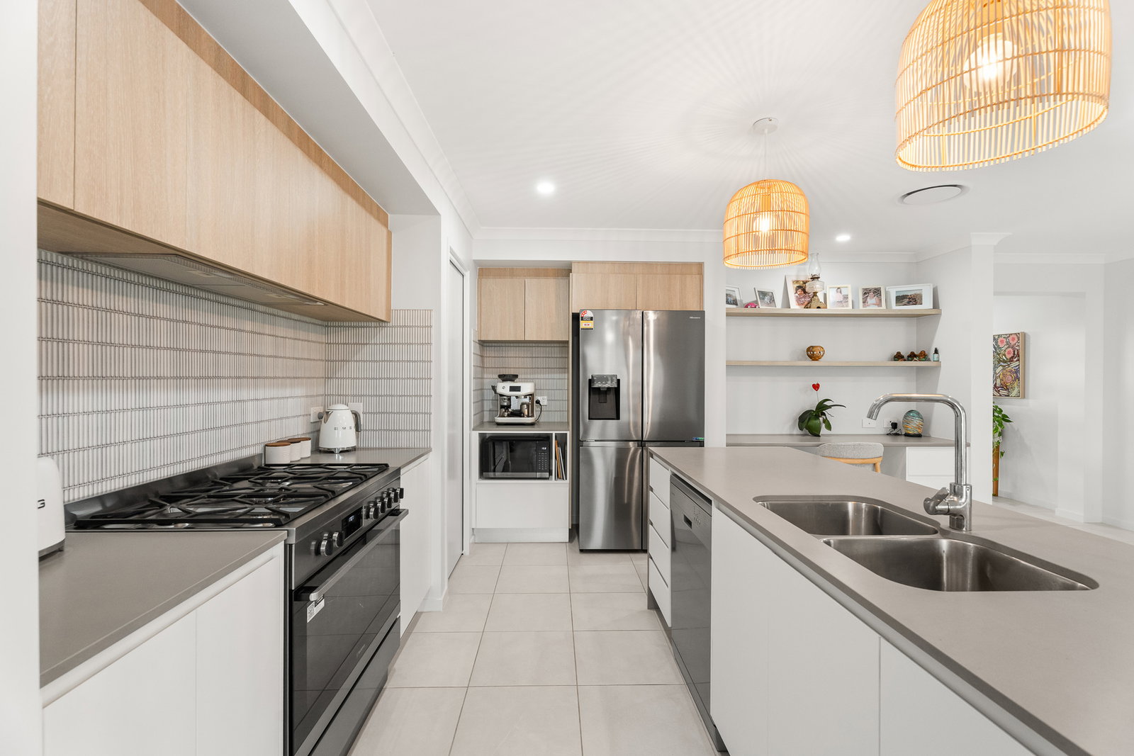 10 Phoenix Way, St Helens  QLD  4650