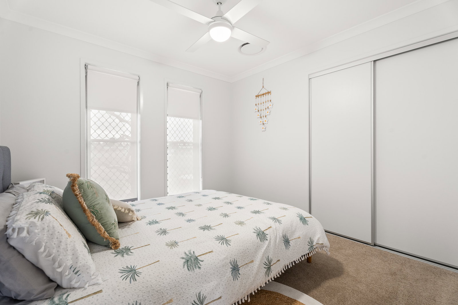 10 Phoenix Way, St Helens  QLD  4650