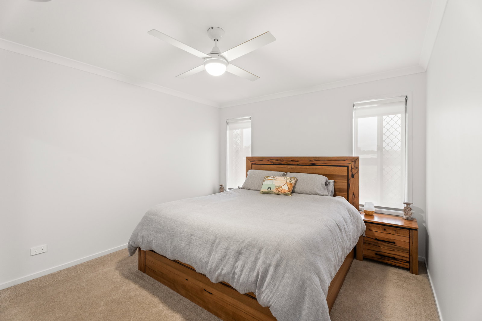 10 Phoenix Way, St Helens  QLD  4650