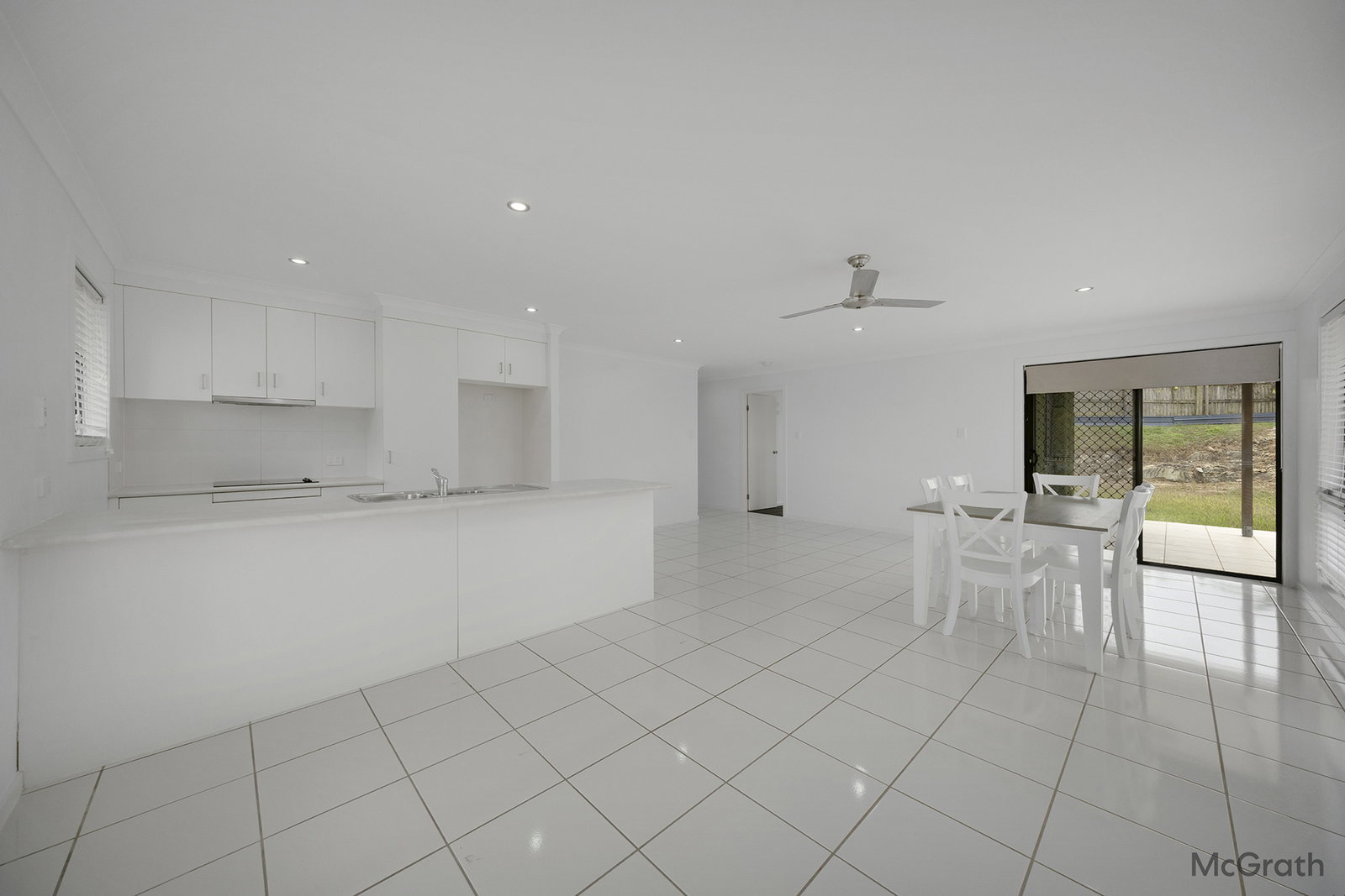18 Giles Street, Glen Eden  QLD  4680