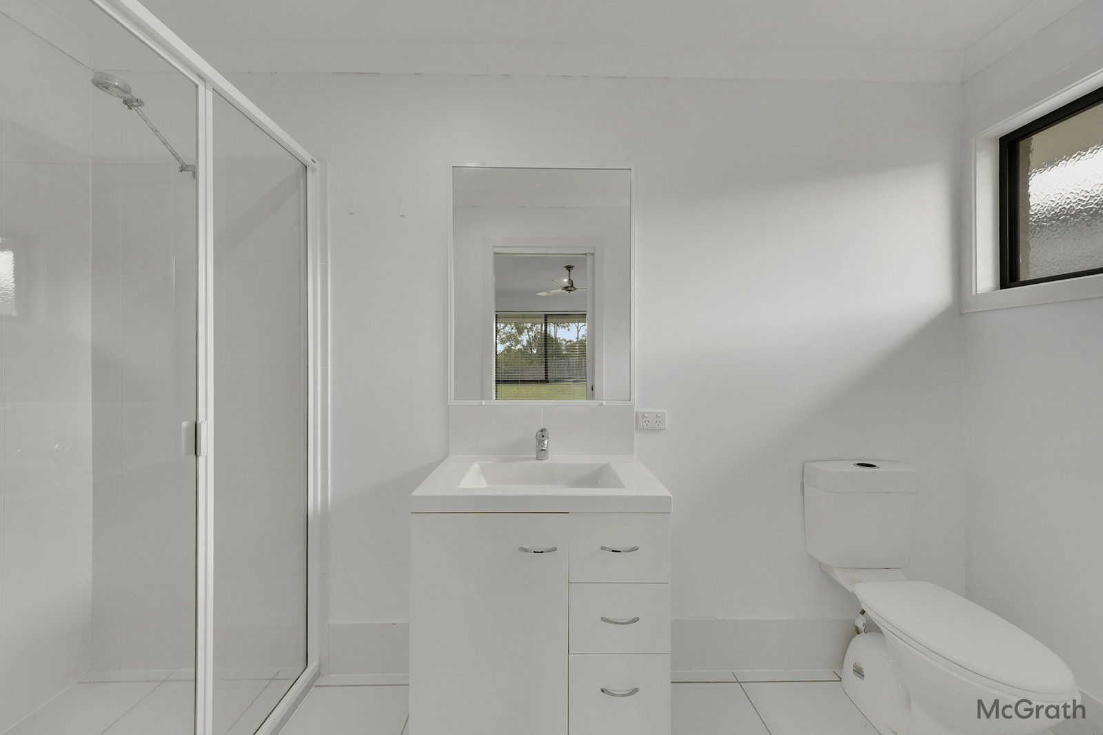 18 Giles Street, Glen Eden  QLD  4680