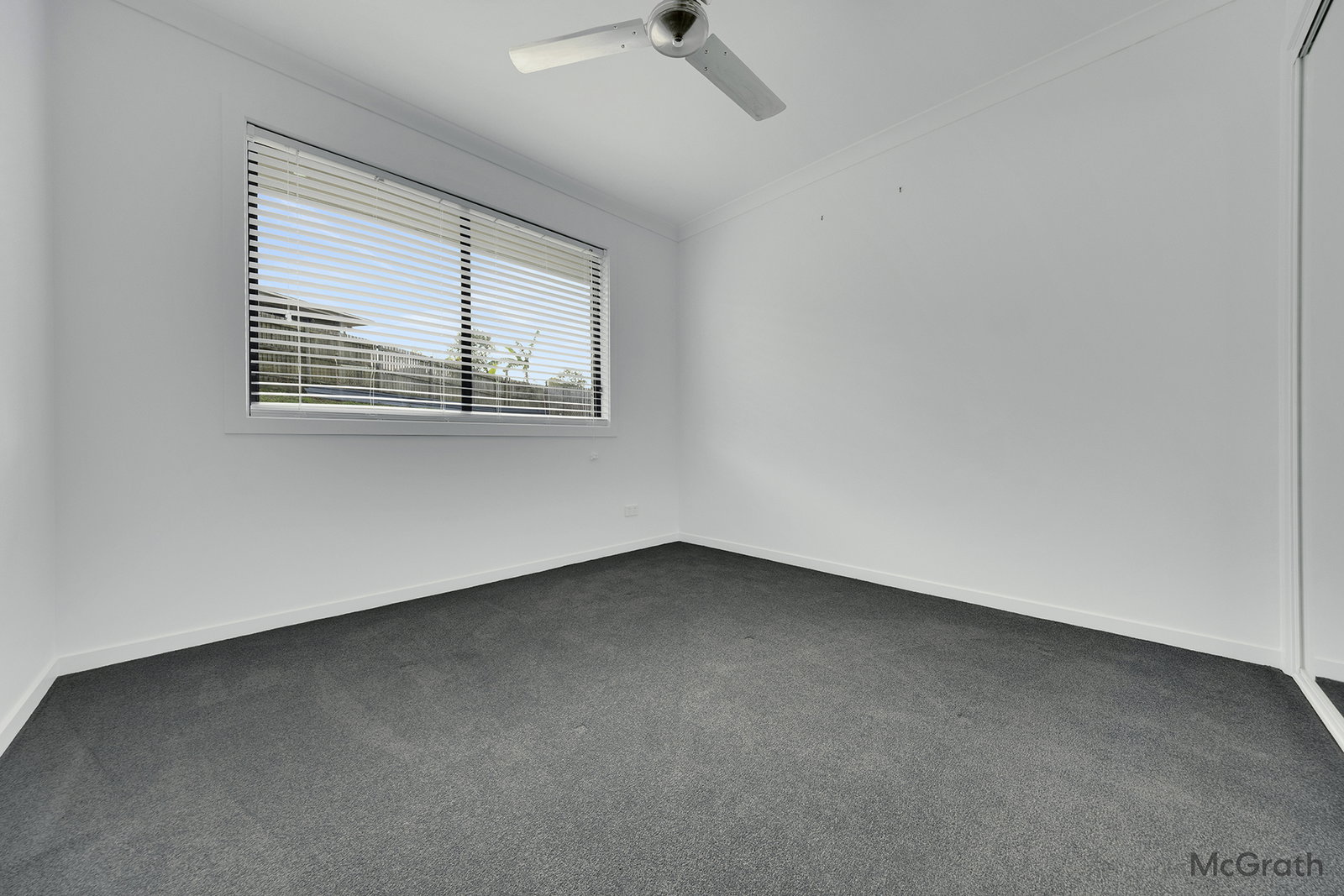 18 Giles Street, Glen Eden  QLD  4680