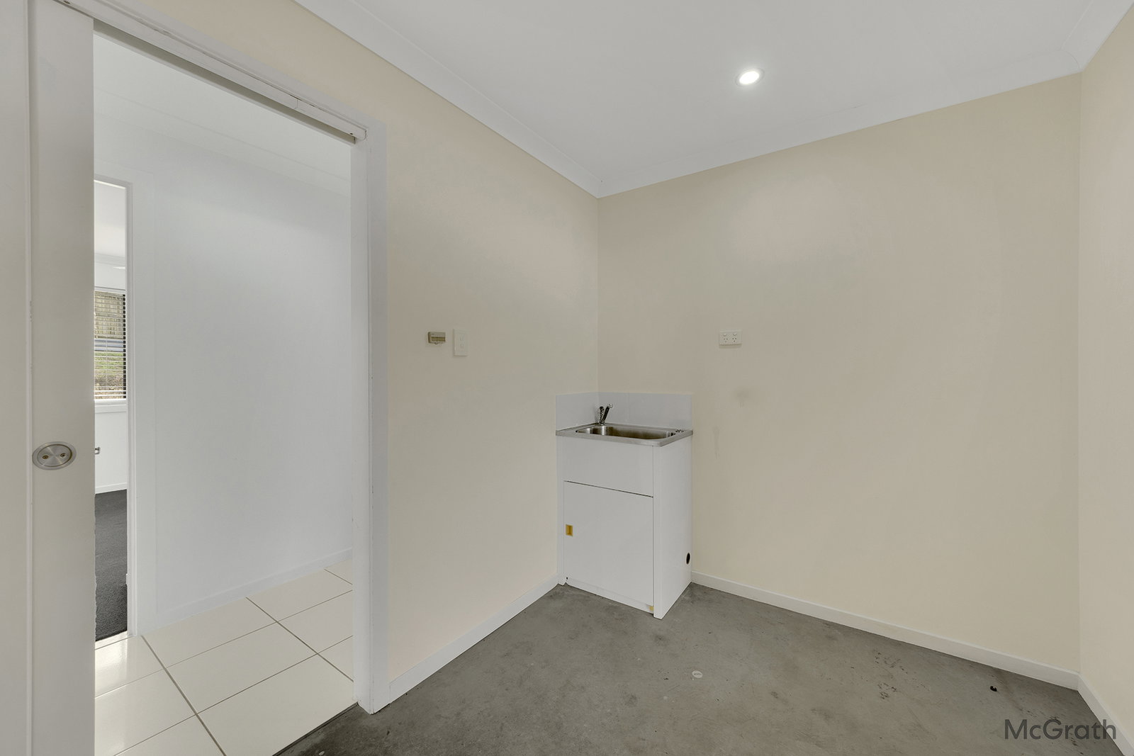 18 Giles Street, Glen Eden  QLD  4680