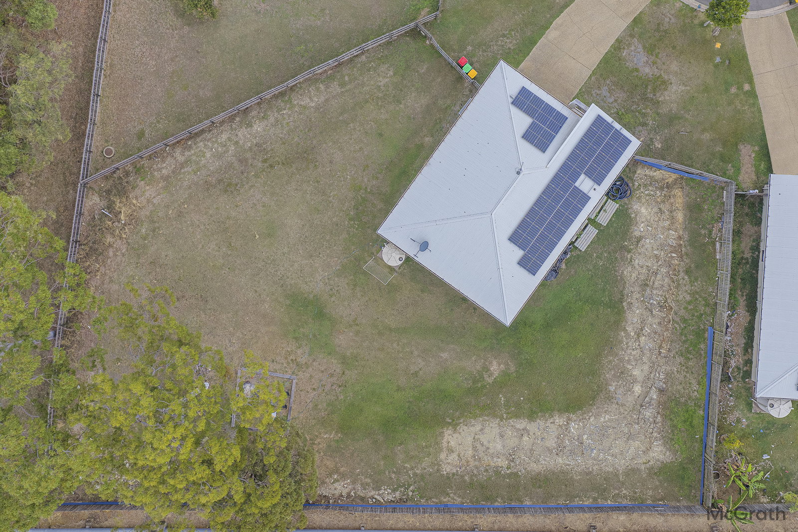 18 Giles Street, Glen Eden  QLD  4680