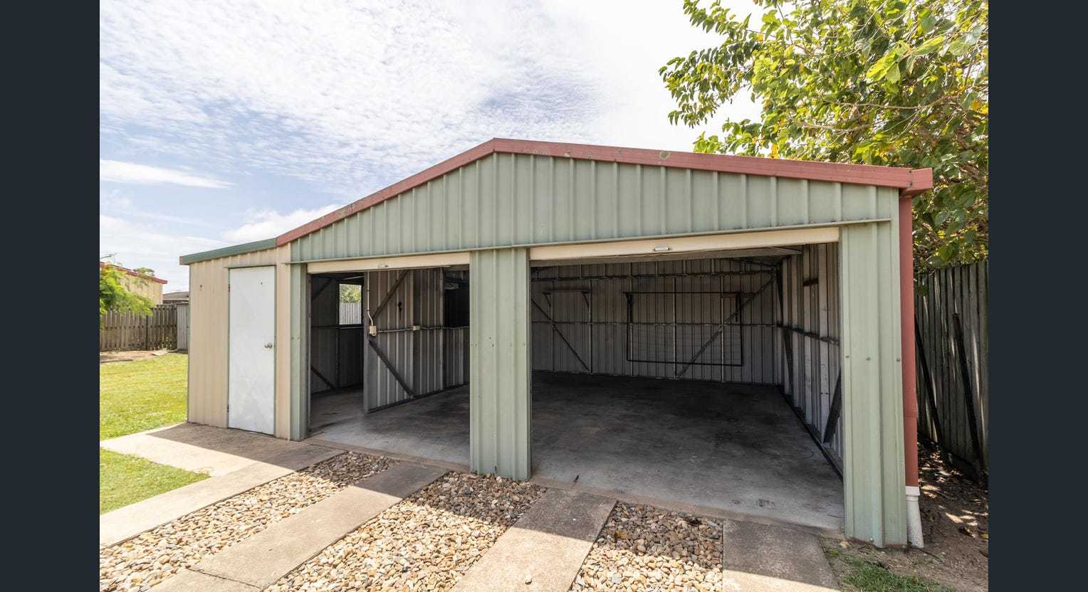 8 Paradise Avenue, Thabeban  QLD  4670