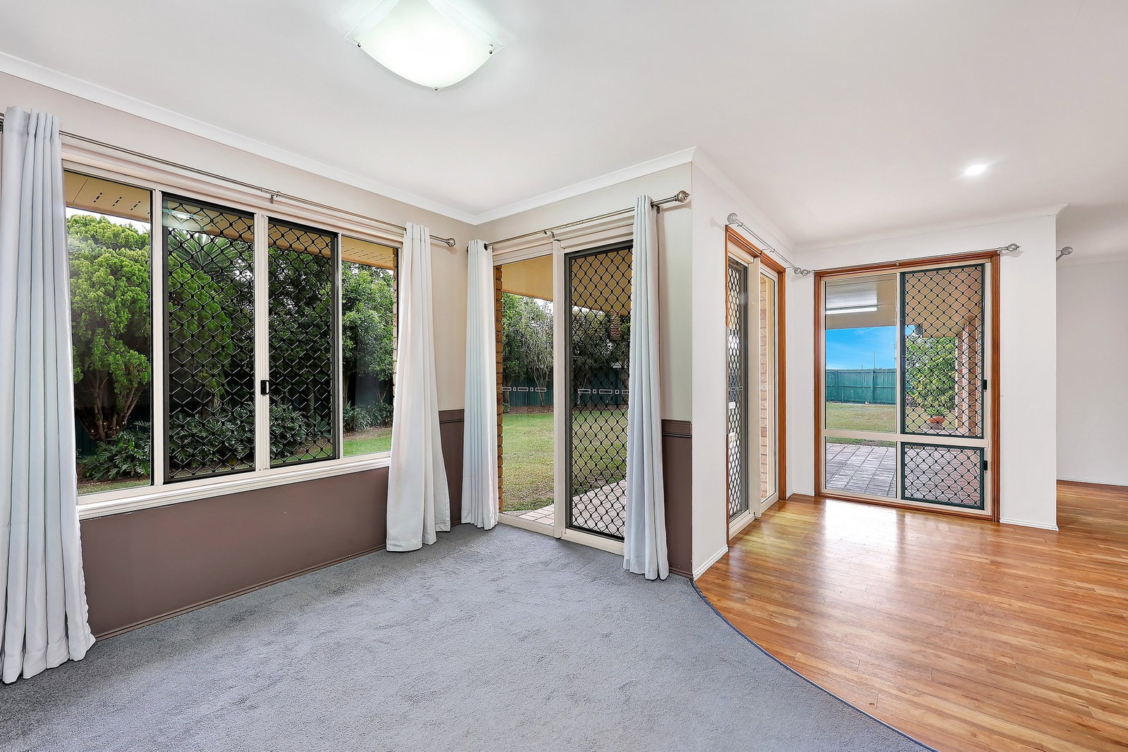 12 Palais Court, Avenell Heights  QLD  4670