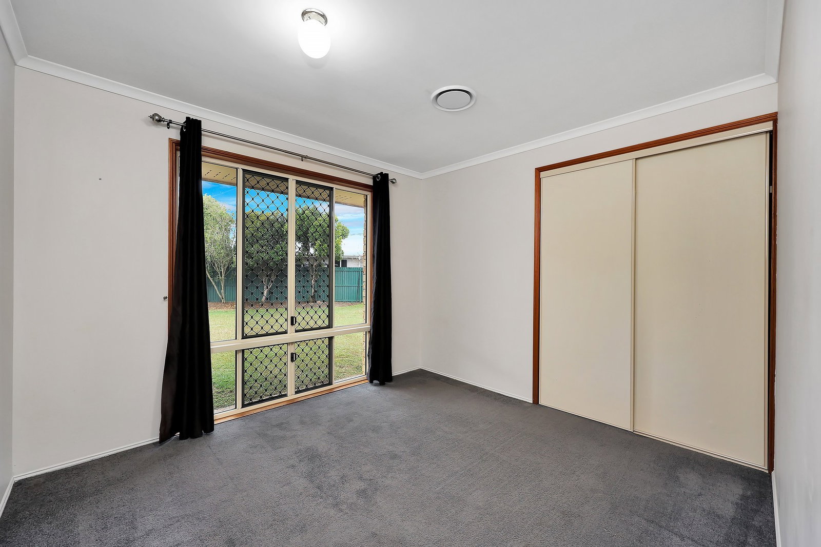 12 Palais Court, Avenell Heights  QLD  4670