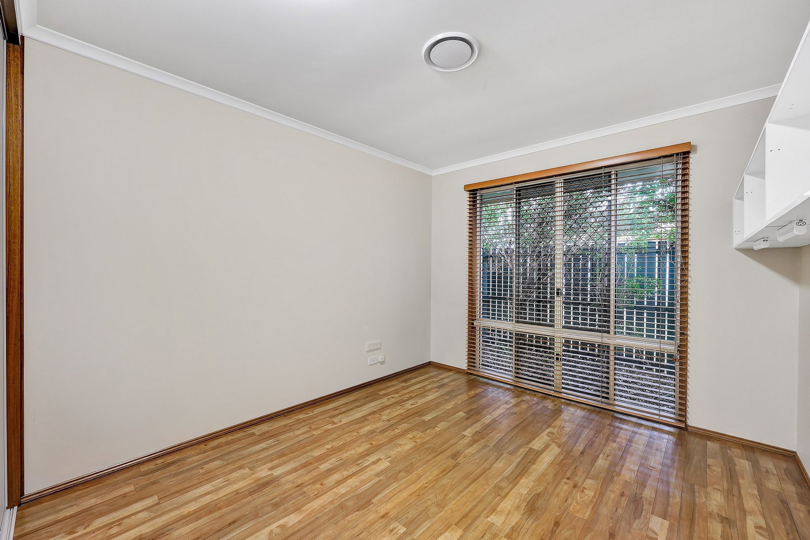 12 Palais Court, Avenell Heights  QLD  4670