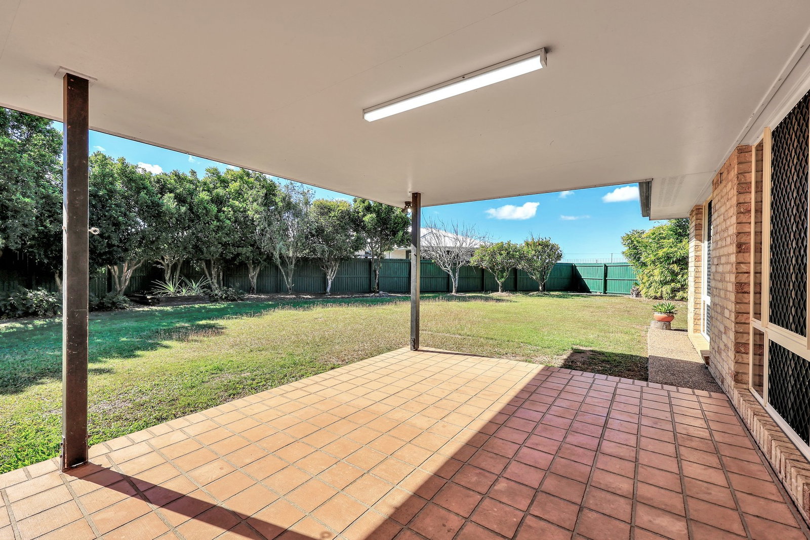 12 Palais Court, Avenell Heights  QLD  4670