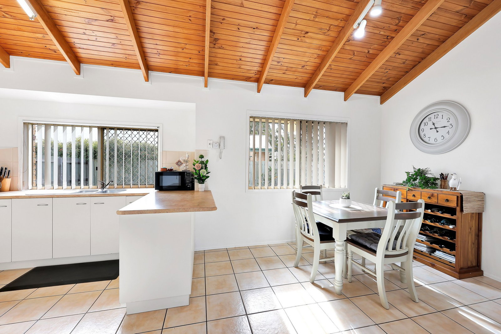 21/20 Vasey Street, Avenell Heights  QLD  4670