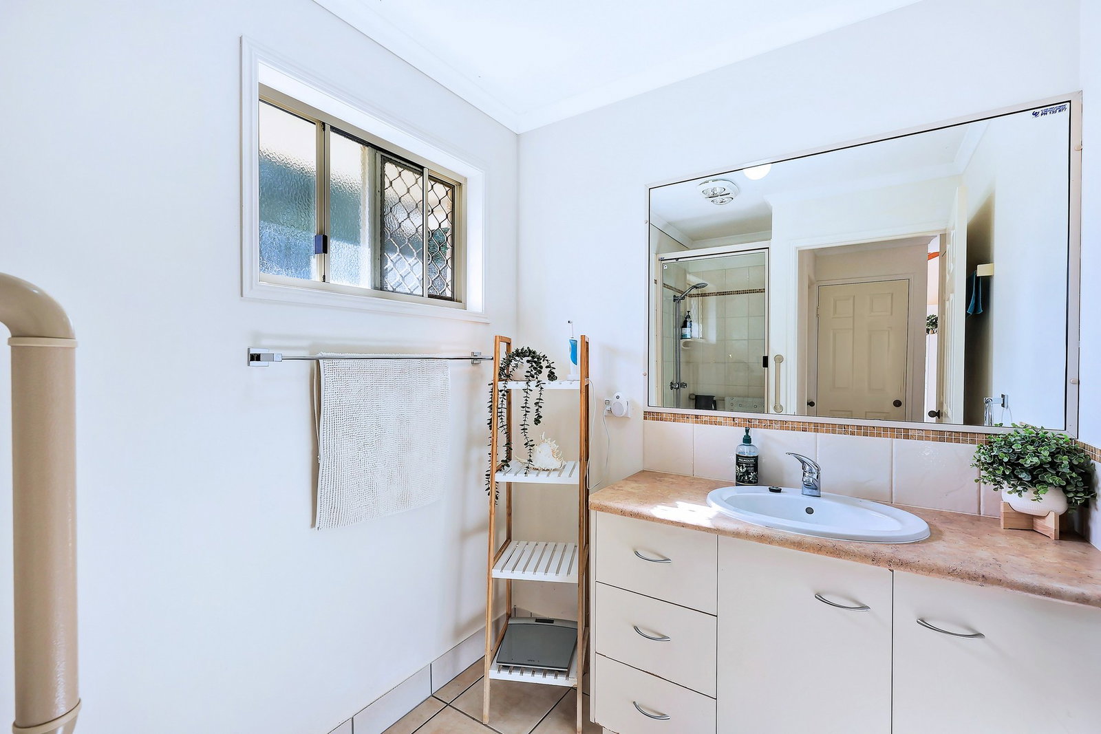 21/20 Vasey Street, Avenell Heights  QLD  4670