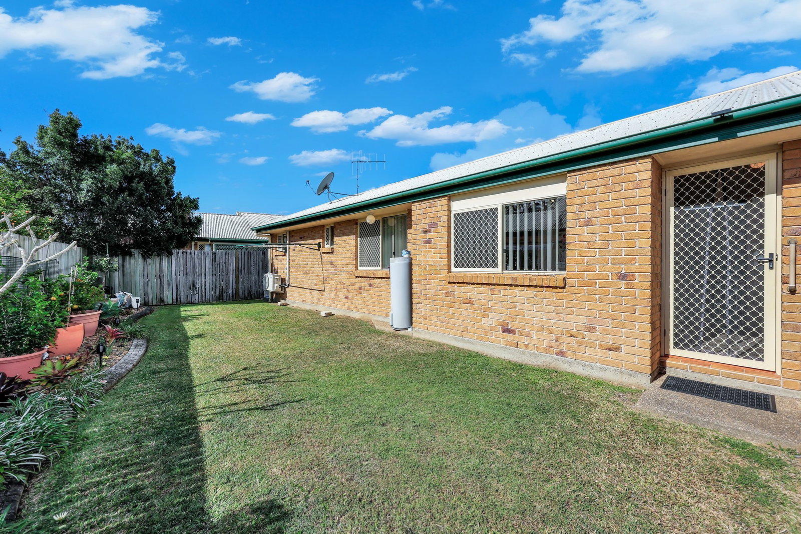 21/20 Vasey Street, Avenell Heights  QLD  4670