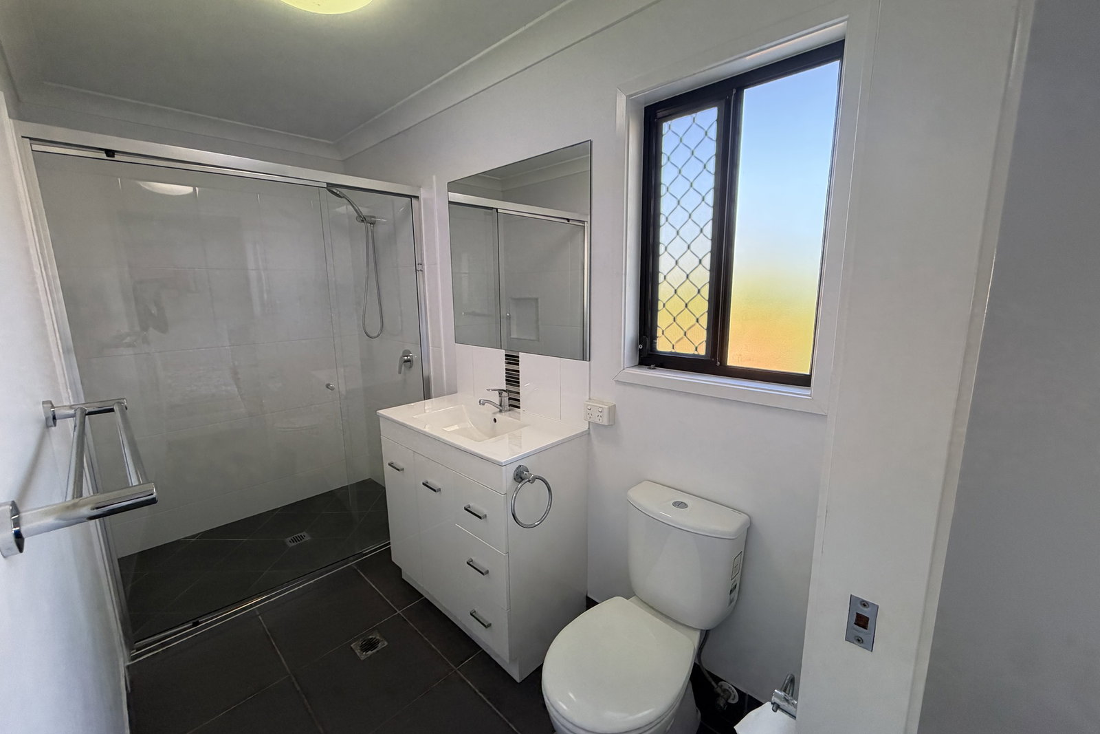 2/1 Agnes Street, South Gladstone  QLD  4680