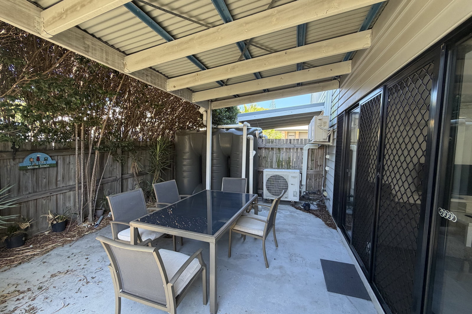 2/1 Agnes Street, South Gladstone  QLD  4680