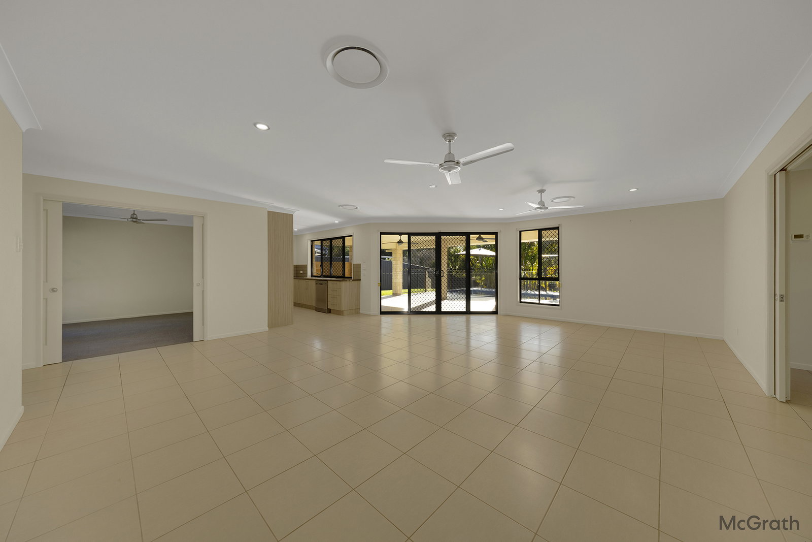 7 Woodland Court, Kirkwood  QLD  4680