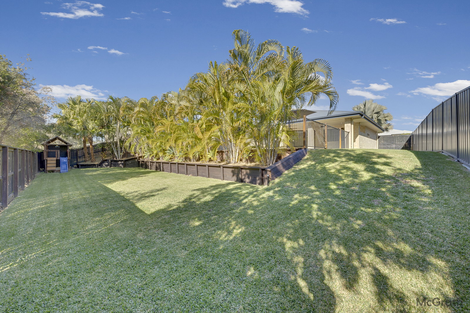 7 Woodland Court, Kirkwood  QLD  4680