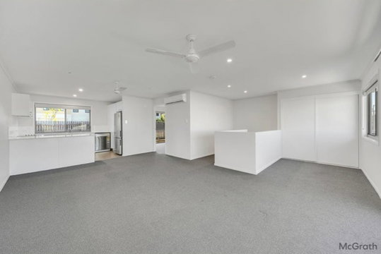 6/23 Roberts Street, Gladstone South  QLD  4680