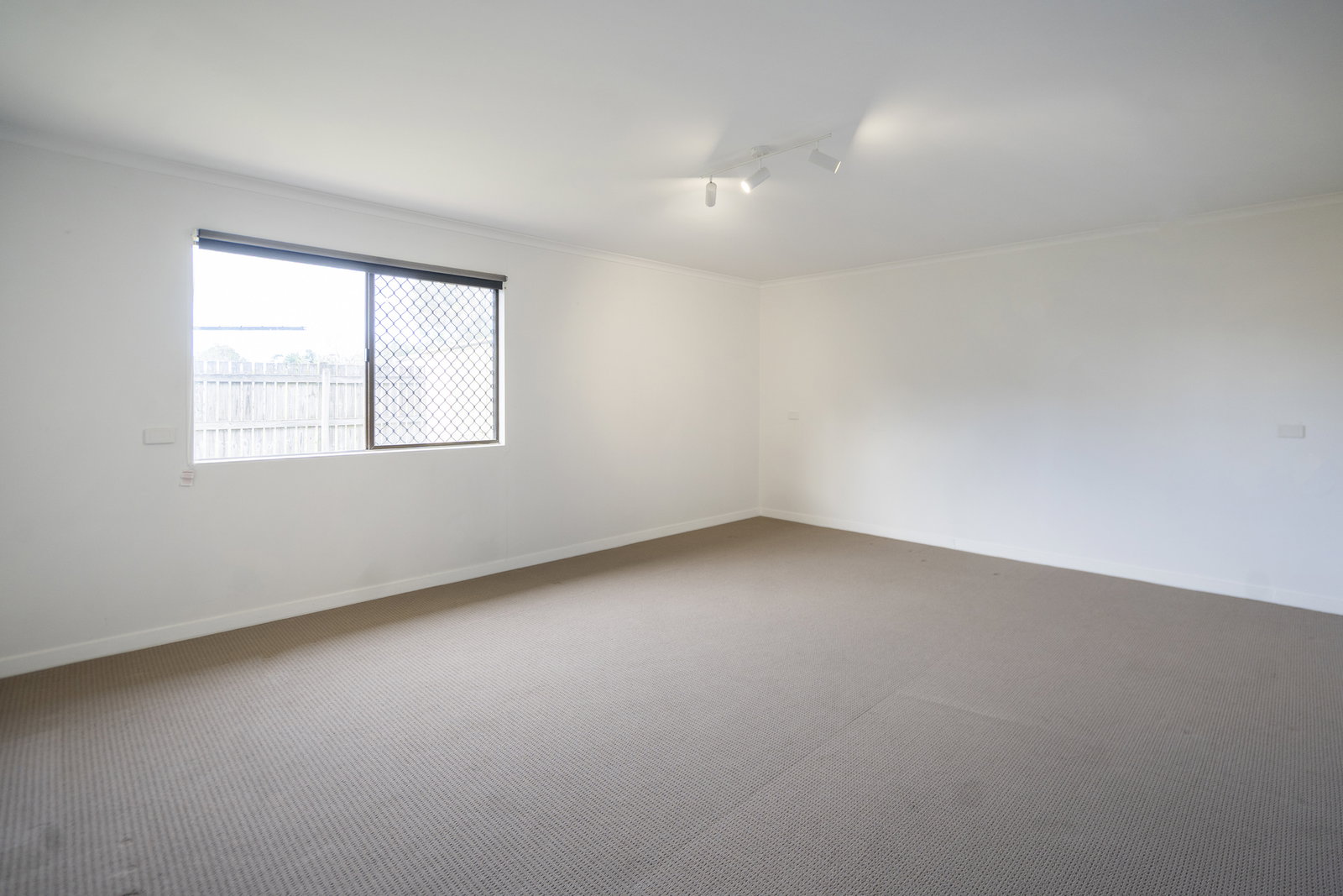 27 Mccavanagh Street, Bargara  QLD  4670