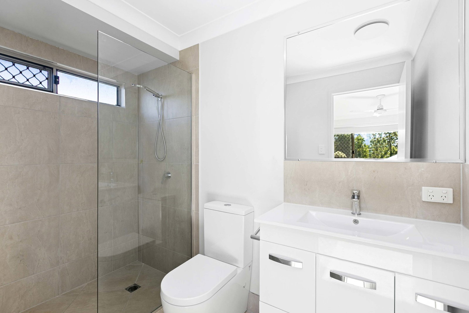 1/6 Tristans Way, Tinana  QLD  4650
