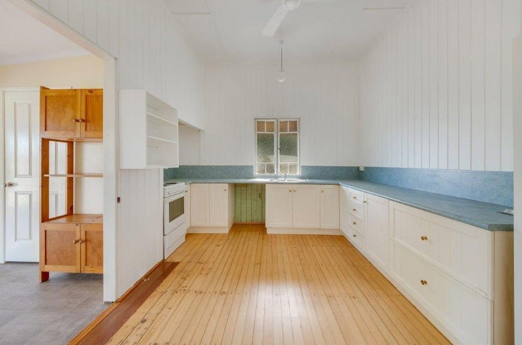 13 Oaka Lane, Gladstone Central  QLD  4680
