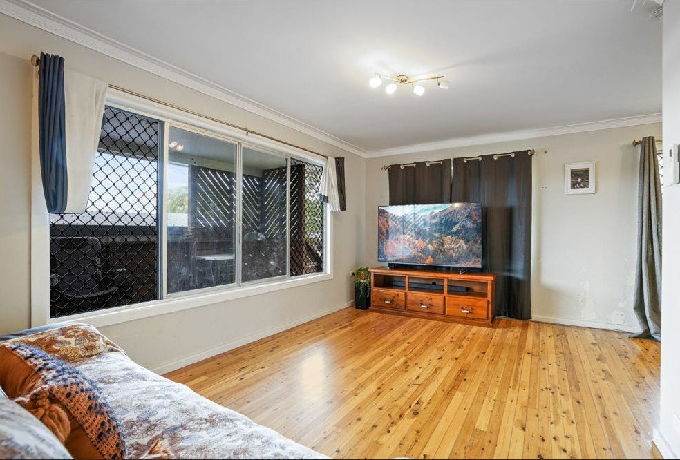 29 Wilson Street, New Auckland  QLD  4680