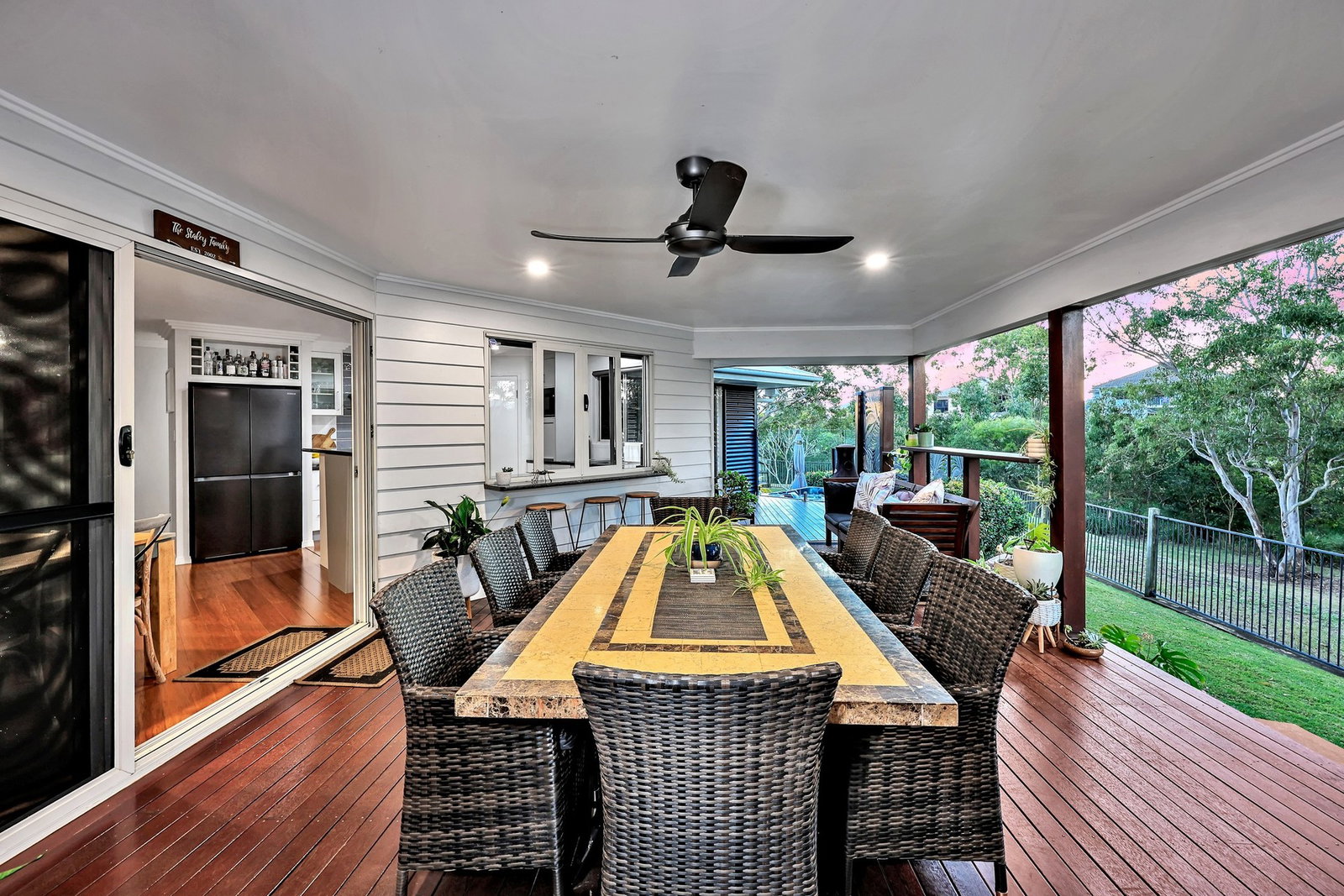 10 Sweetwater Court, Ashfield  QLD  4670