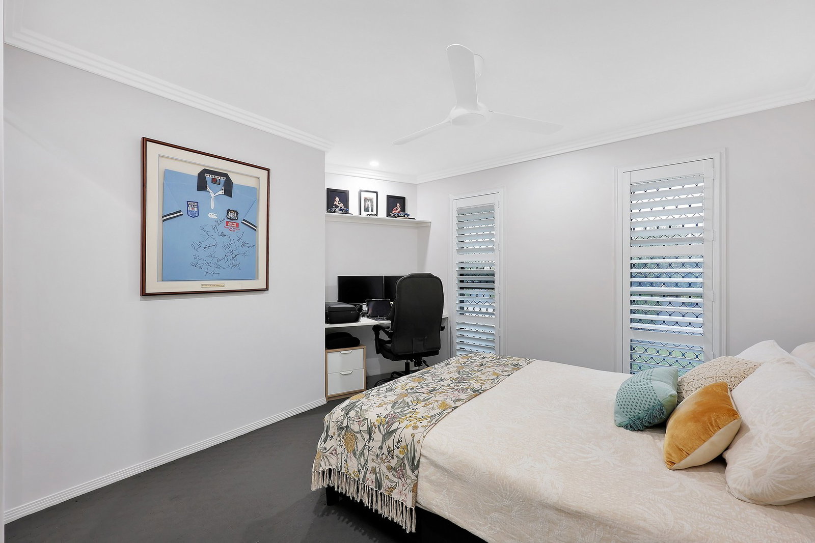 10 Sweetwater Court, Ashfield  QLD  4670