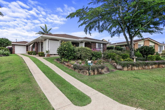 33 Jocelyn Parade, Granville  QLD  4650