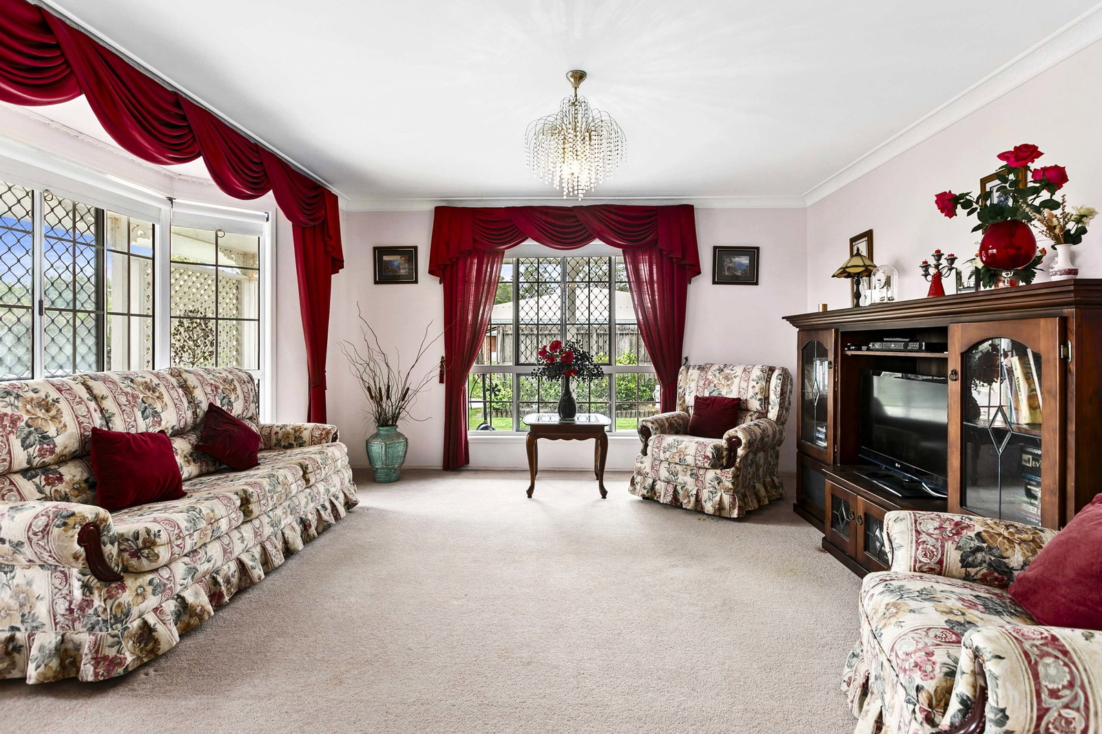 33 Jocelyn Parade, Granville  QLD  4650