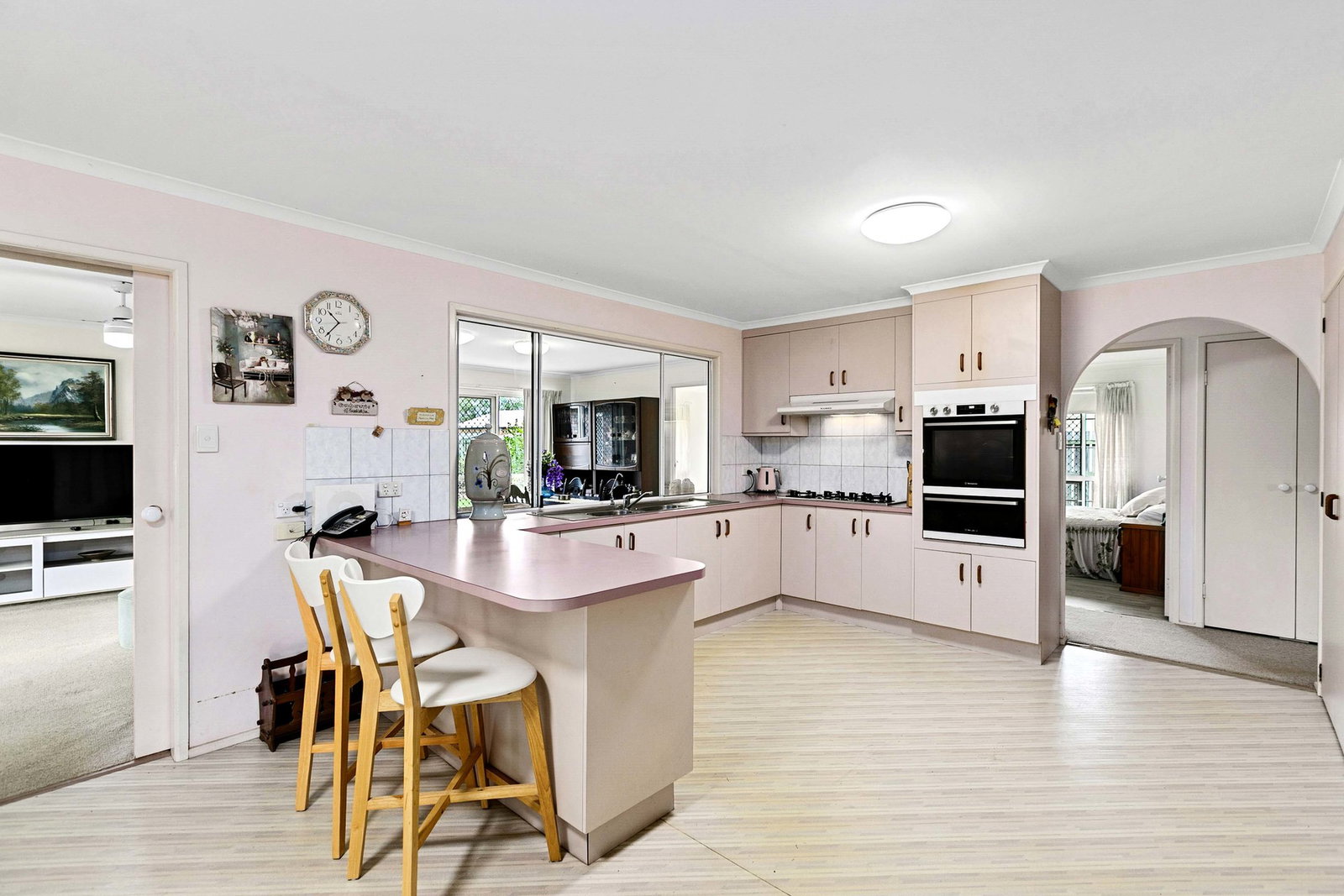 33 Jocelyn Parade, Granville  QLD  4650