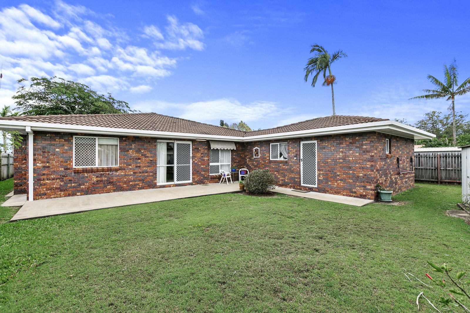 33 Jocelyn Parade, Granville  QLD  4650