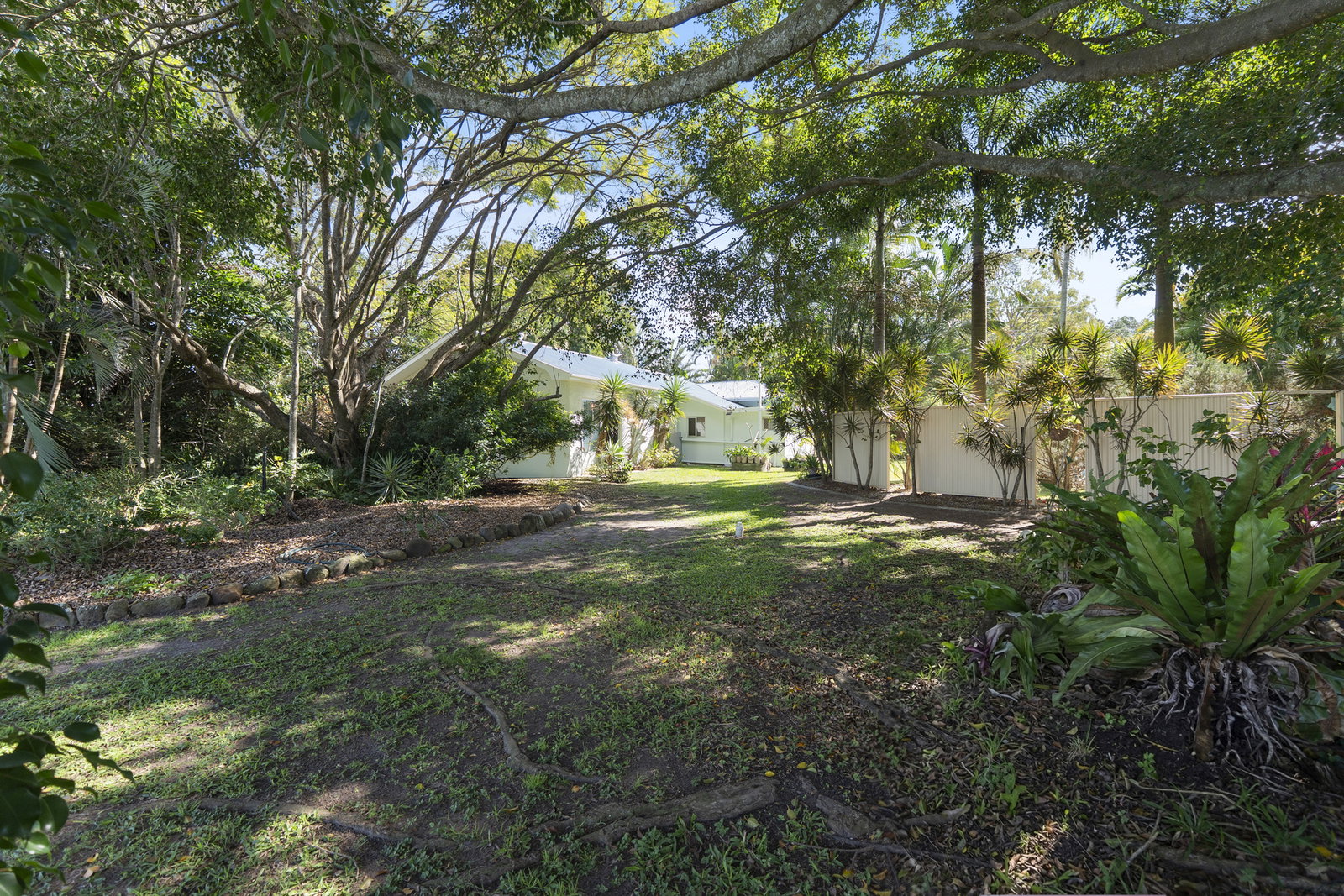 4 Martins Road, Gooburrum  QLD  4670