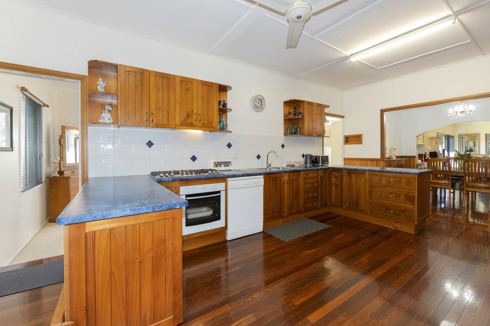 4 Martins Road, Gooburrum  QLD  4670