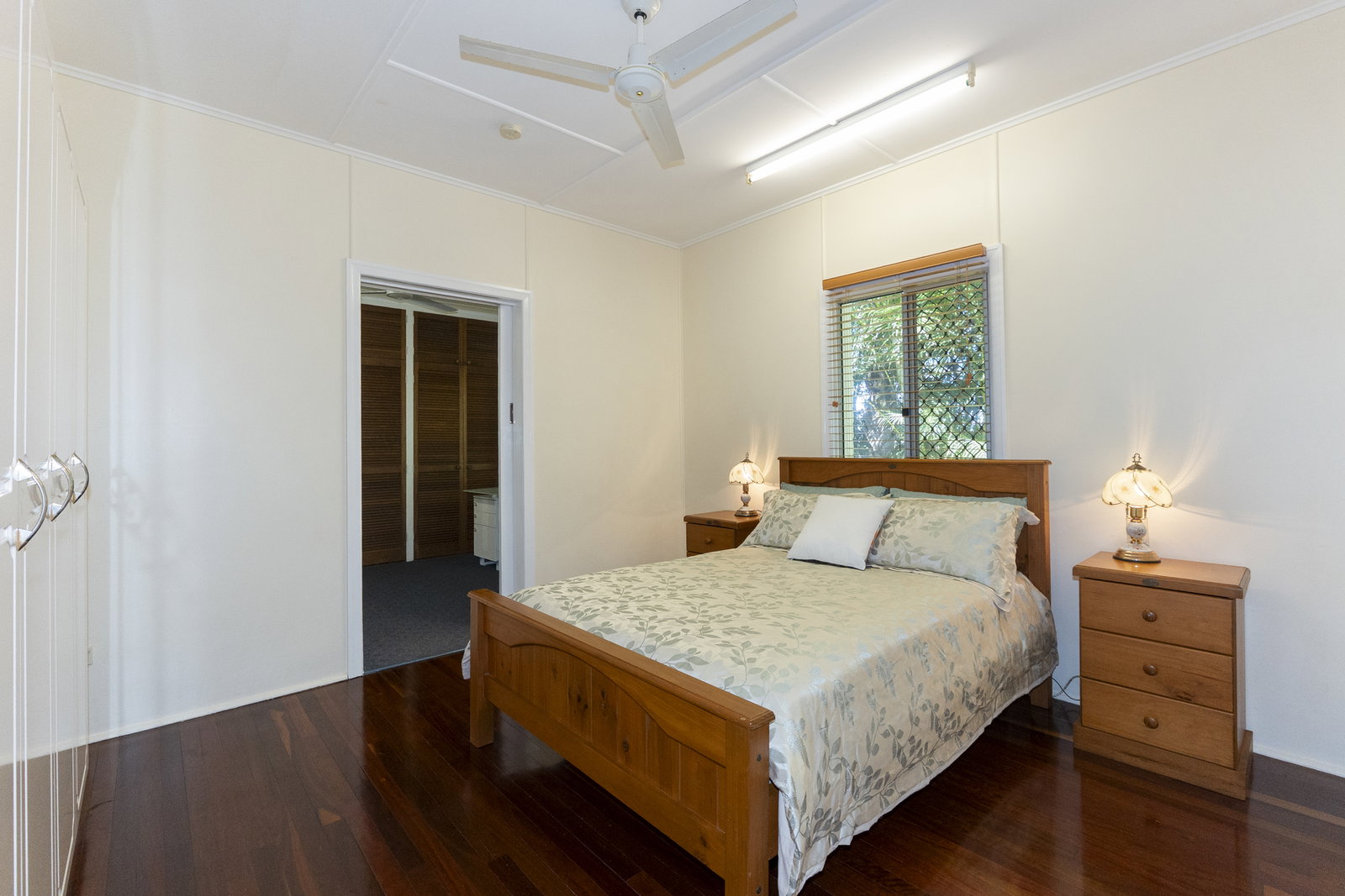 4 Martins Road, Gooburrum  QLD  4670