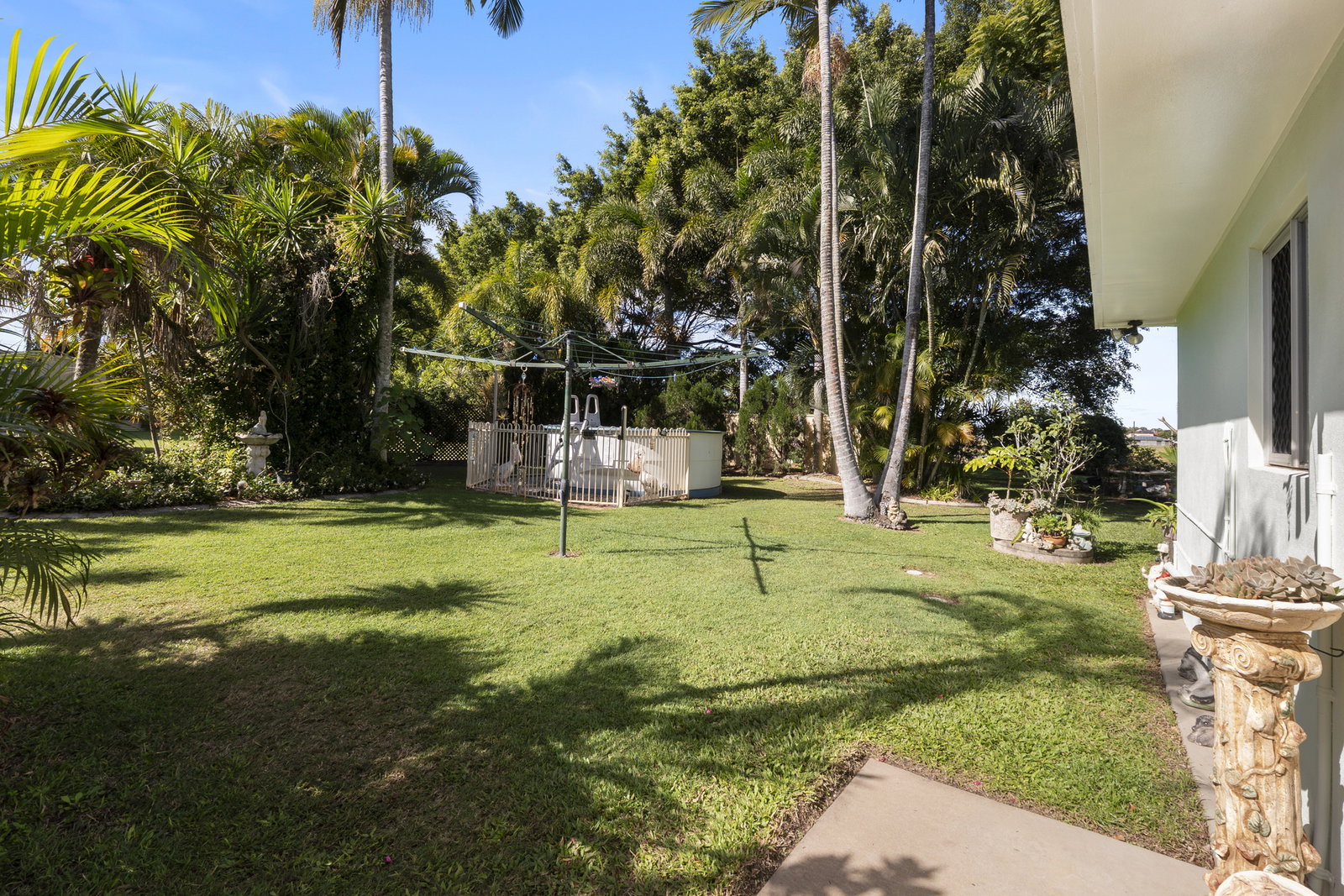 4 Martins Road, Gooburrum  QLD  4670