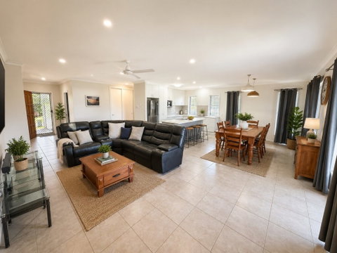 1 Atlantis Boulevard, Agnes Water  QLD  4677
