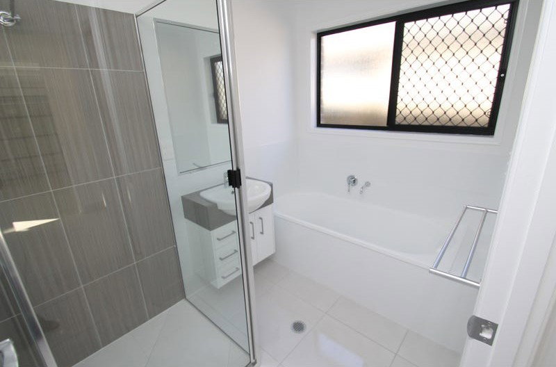 1 Brando Lane, West Gladstone  QLD  4680