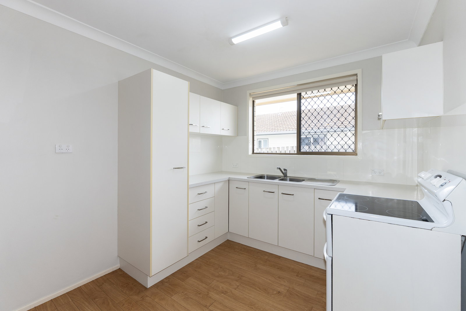 2/50 Holland Street, Bargara  QLD  4670