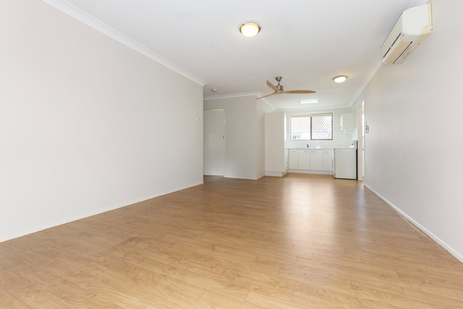 2/50 Holland Street, Bargara  QLD  4670