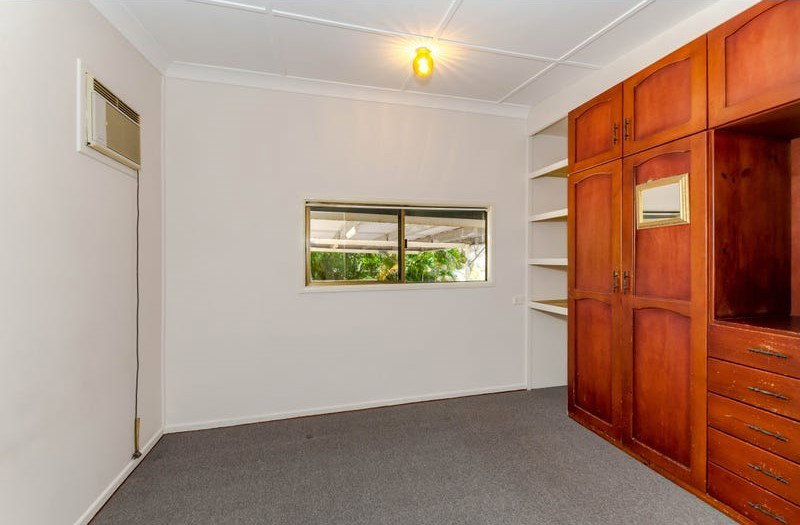 45 Higgins Street, West Gladstone  QLD  4680