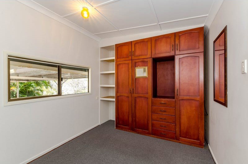 45 Higgins Street, West Gladstone  QLD  4680