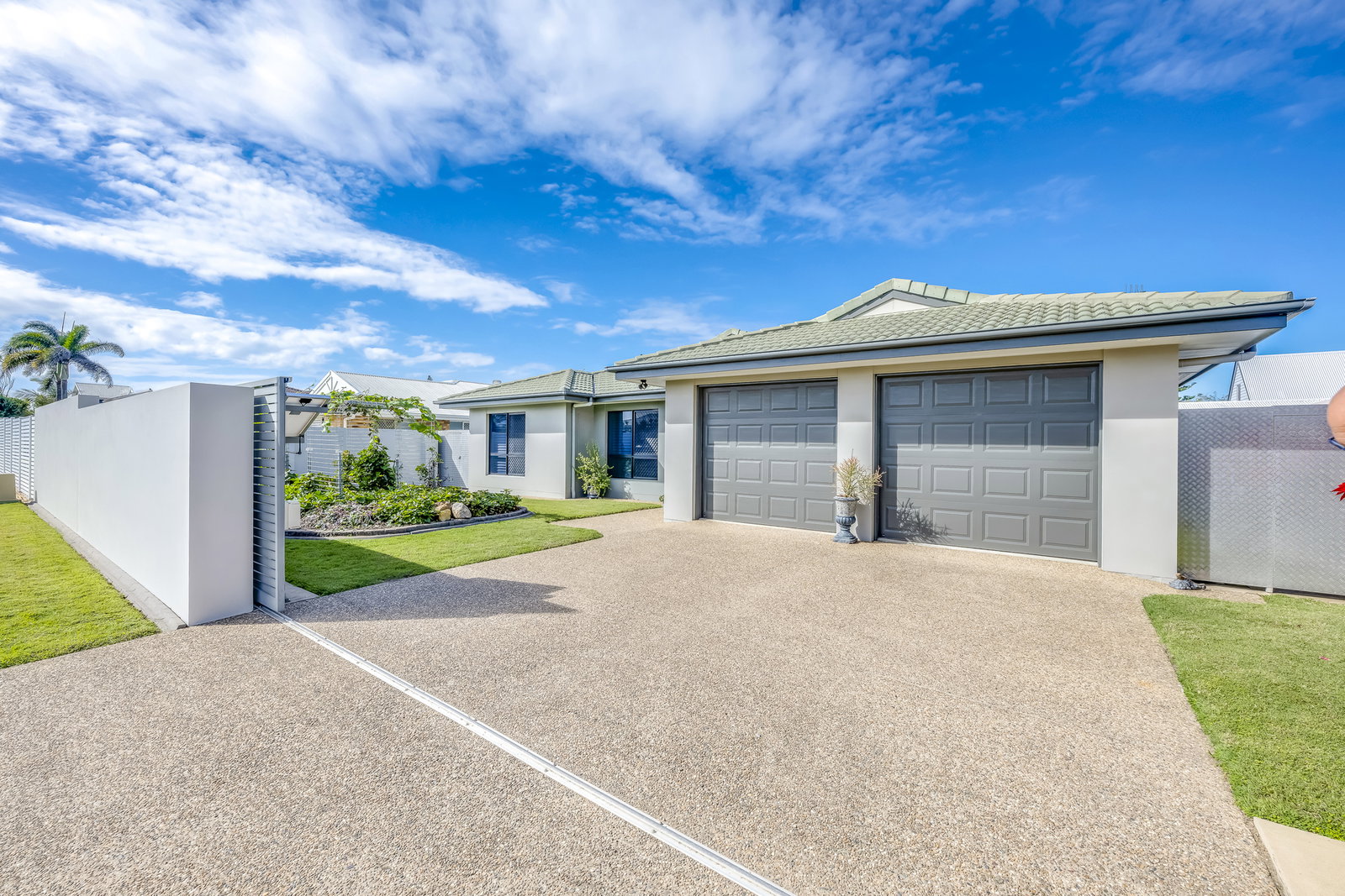 25 Oceanview Street, Bargara  QLD  4670