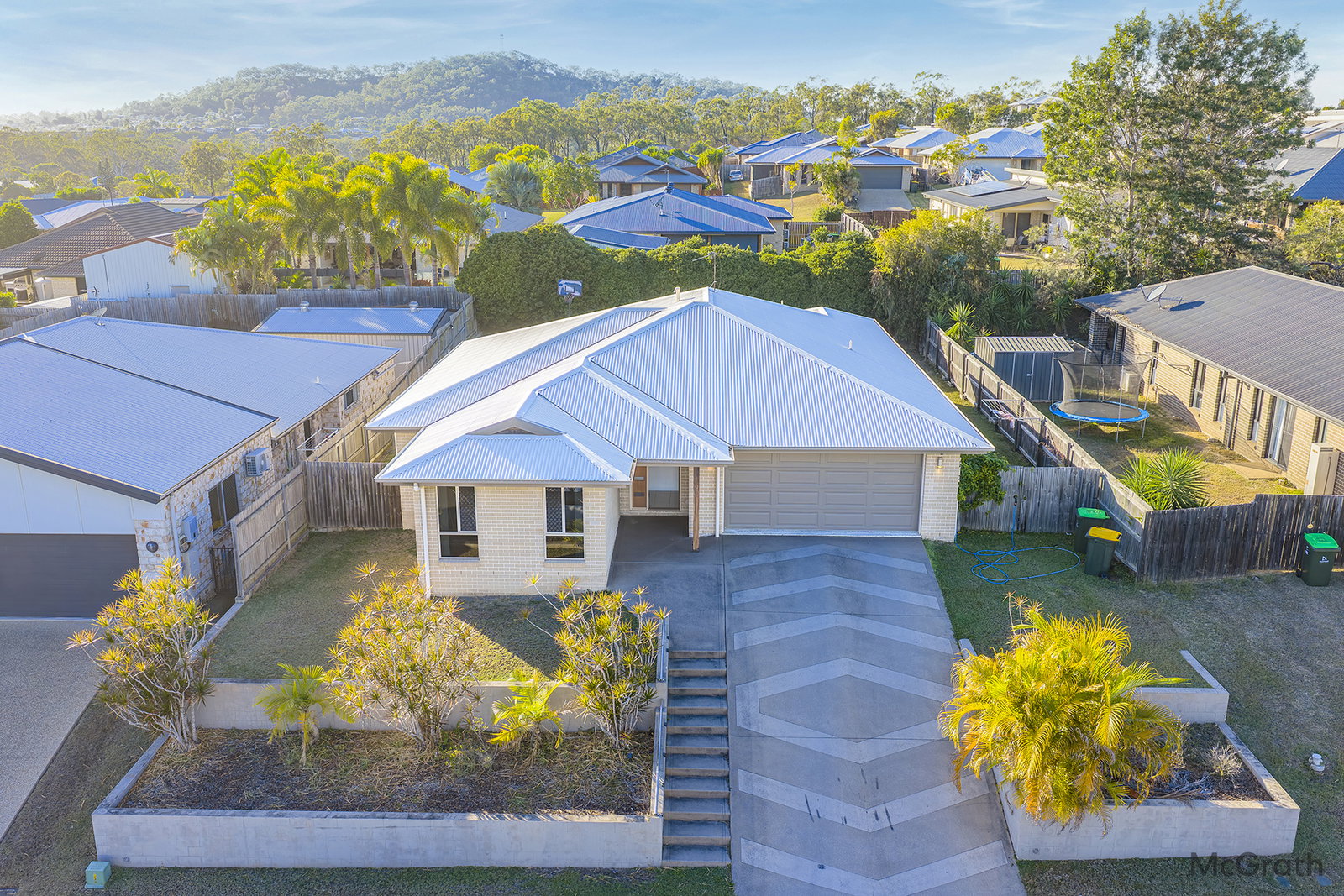 61 Koowin Drive, Kirkwood  QLD  4680