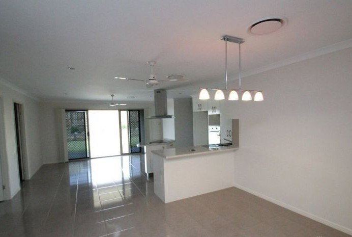 61 Koowin Drive, Kirkwood  QLD  4680