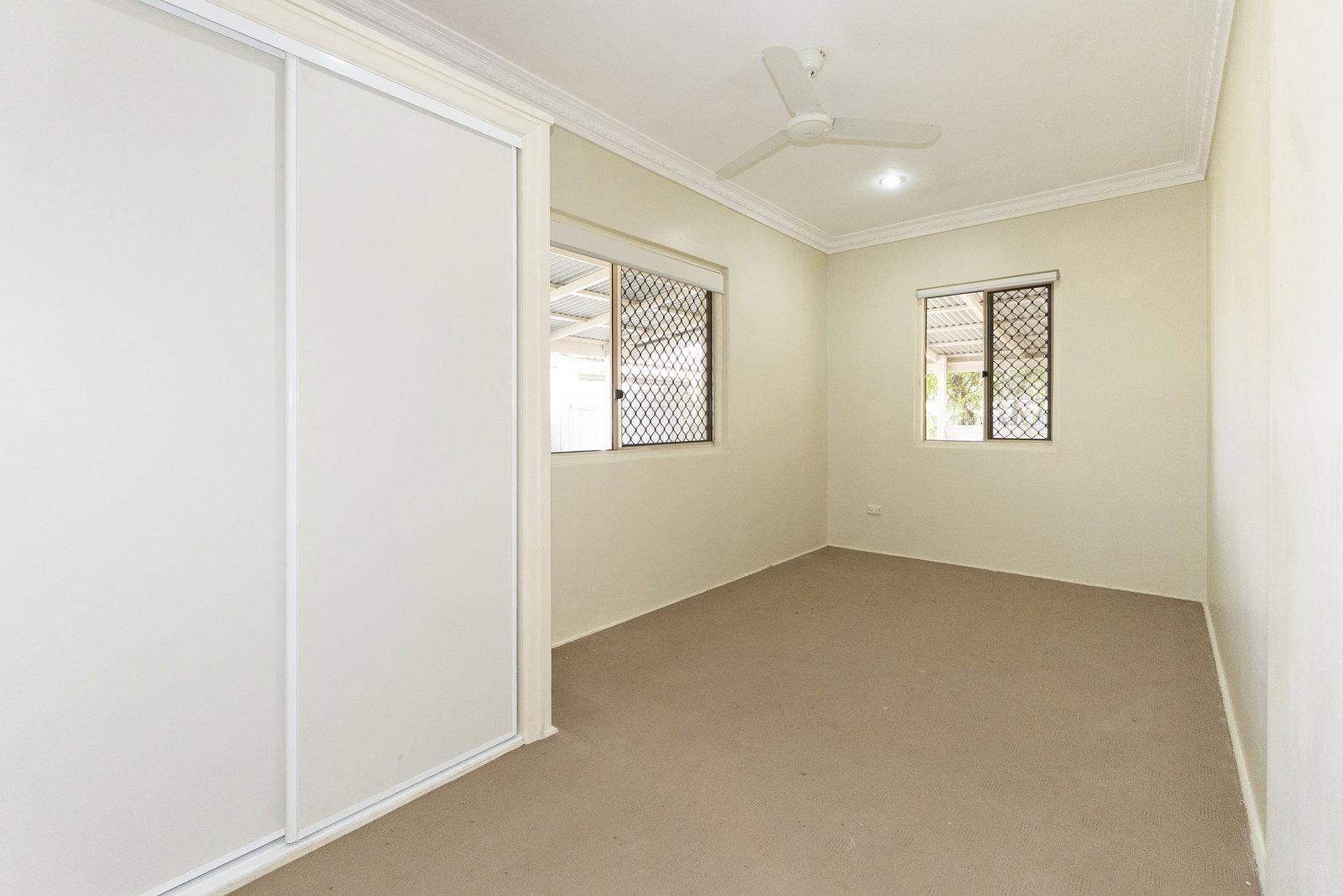 200 Walker Street, Svensson Heights  QLD  4670