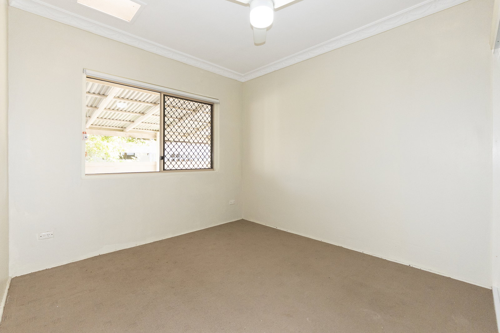 200 Walker Street, Svensson Heights  QLD  4670